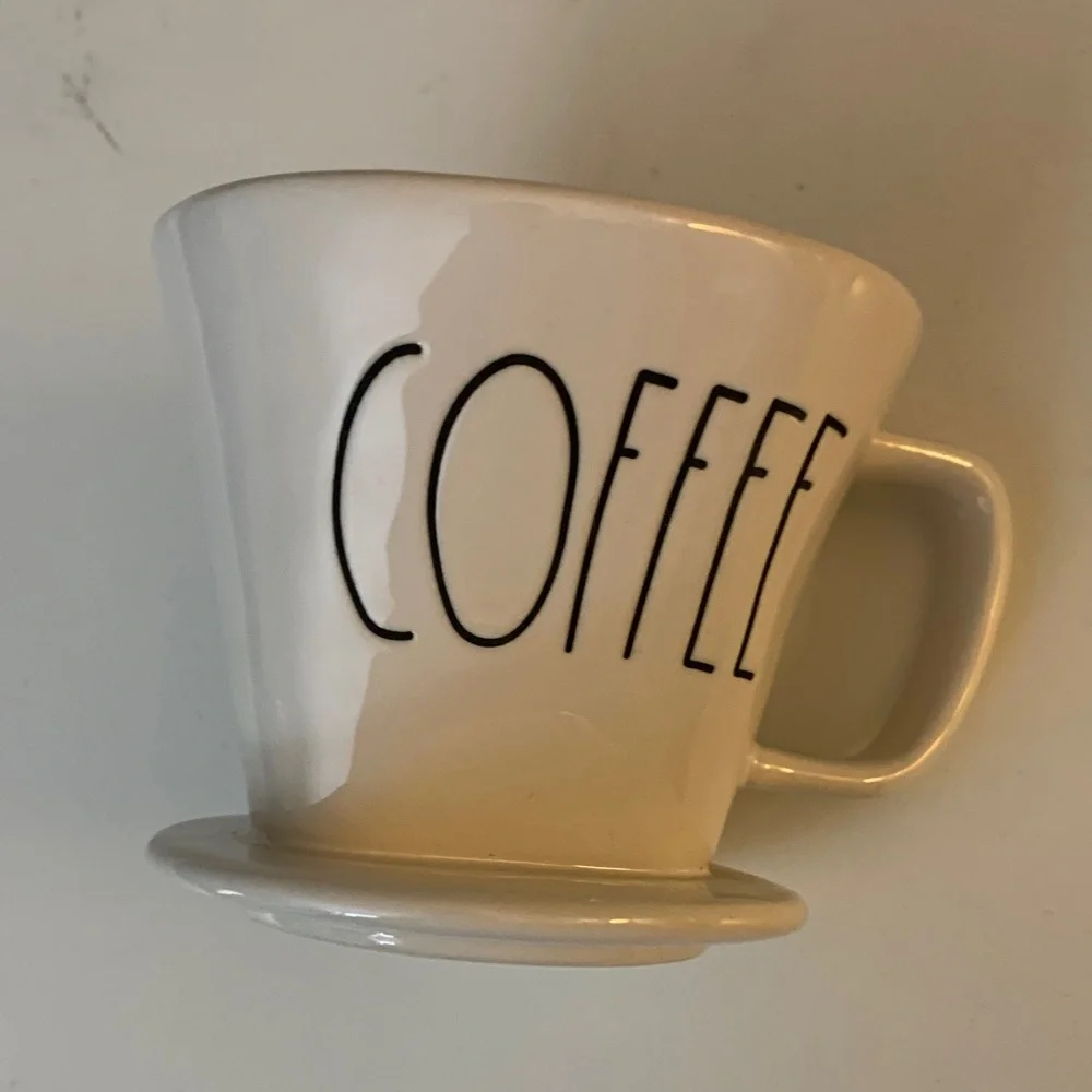 Rae Dunn pour over coffee filter holder